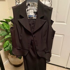 Black sleeveless suit, 15/16, tall inseam by breaking loose